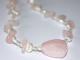 Rose, Sweet, halsband
