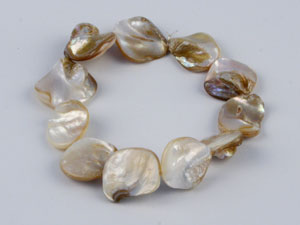 Ocean, Shell, armband, 20 cm i gruppen Armband hos Anna Veronica Design Collection (AR0111-20)