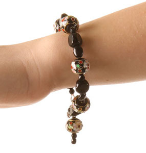 Black Pearl, Cloisonn�, armband i gruppen Armband hos Anna Veronica Design Collection (ARO137)