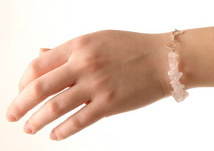 Rose, Quarts, armband i gruppen Armband hos Anna Veronica Design Collection (ARO140)
