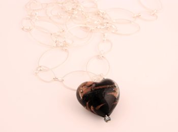 A Heart For You, Chain My Heart, Halsband i gruppen Halsband hos Anna Veronica Design Collection (HA151)