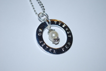 Halsband med berlock i gruppen Namnsmycken hos Anna Veronica Design Collection (NA0101)